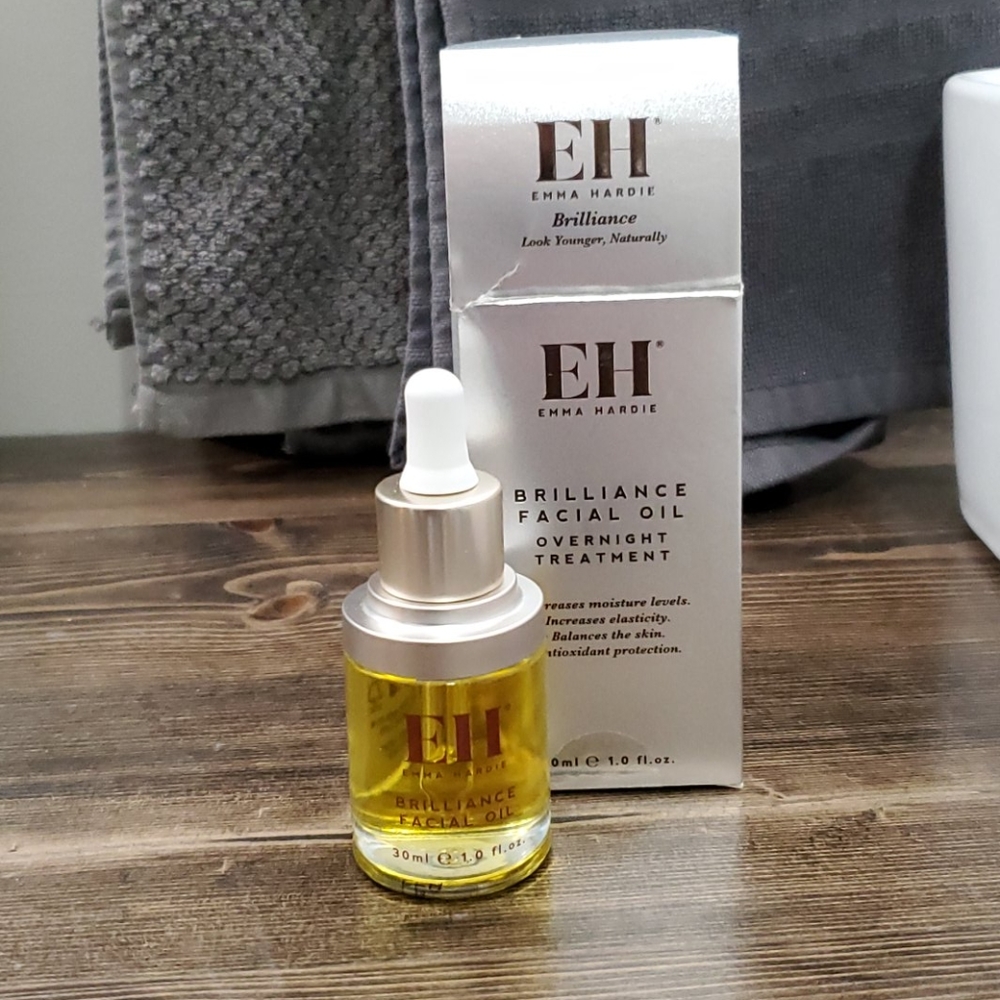 Emma Hardie brilliance facial oil
